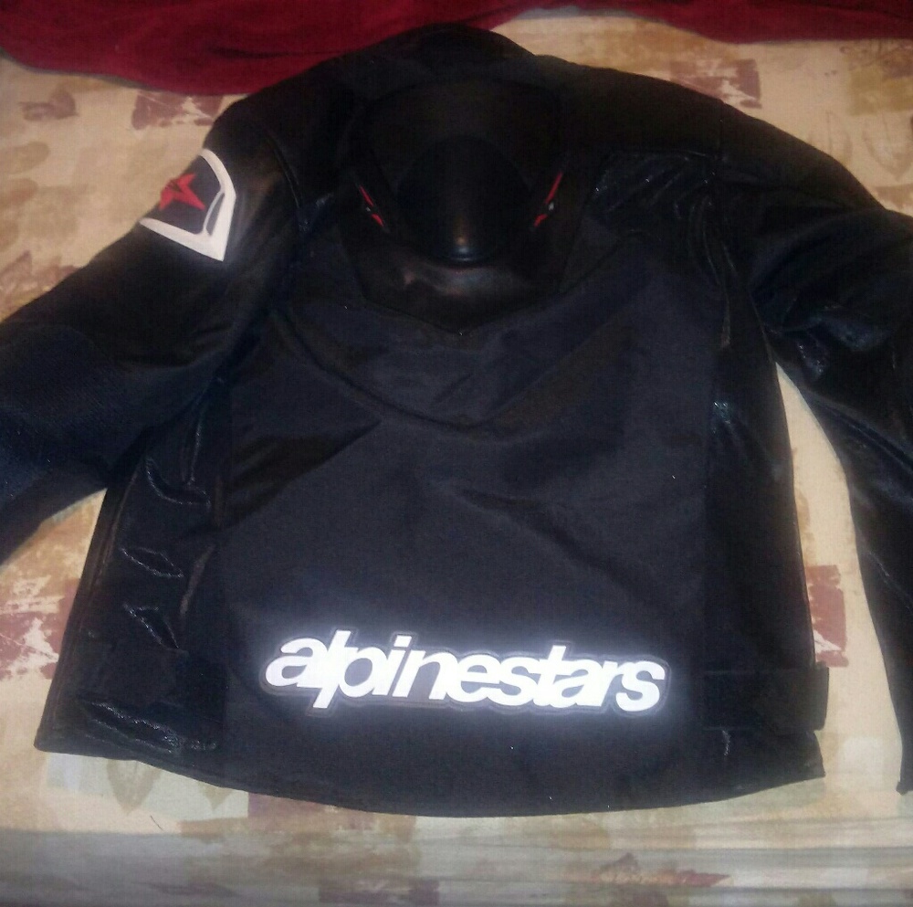 Motorcycle jacket
